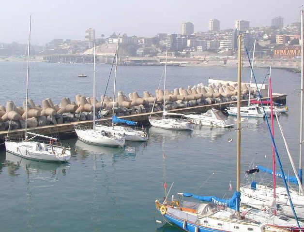 Dársena y molo de abrigo, Deportes Náuticos Yacht Club de Chile